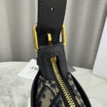 Voyage Bag Medium - Image 5