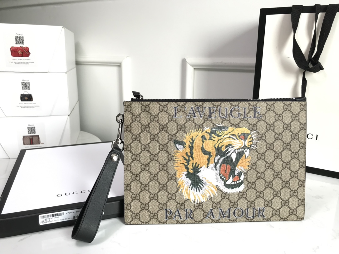 i1590580832_25_0.jpg Gucci Bestiary pouch - Image 1