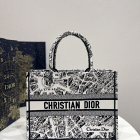 Book Tote Medium