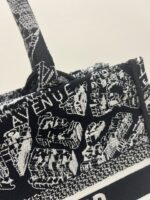 Book Tote Small - Image 3