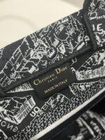 Book Tote Small - Image 9