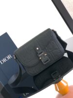 Small Saddle Messenger