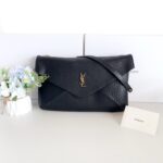 CASSANDRE XXL pouch on chain