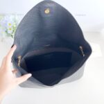 CASSANDRE XXL pouch on chain - Image 9