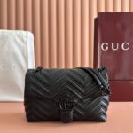 GG Marmont medium shoulder bag