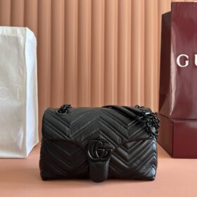 GG Marmont small shoulder bag