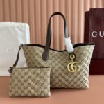 GG Marmont medium tote bag