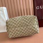 GG Marmont medium tote bag - Image 4