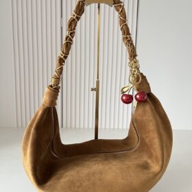 AMALIA hobo