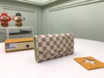 SARAH WALLET - Image 2
