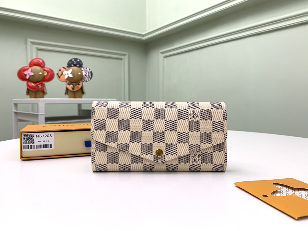i1659159523_9888_0.jpg SARAH WALLET - Image 1